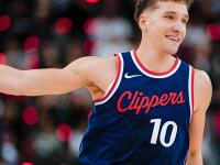 半岛体育体育官网入口-洛杉矶快船球员再次取得胜利