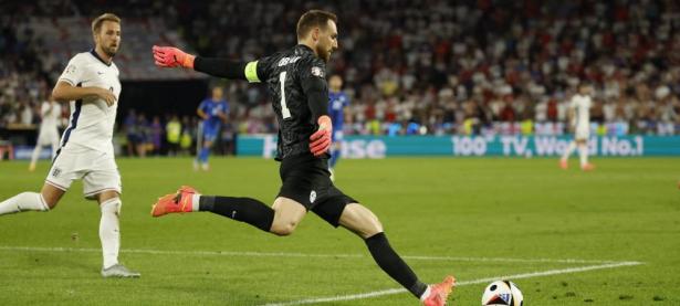 半岛体育体育投注-关于国际足坛：欧洲杯预选赛燃情进行中的信息