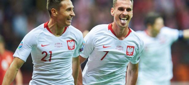 半岛体育体育视频-包含波兰队主场小胜斯洛伐克，逼近晋级的词条