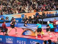 半岛体育体育直播-关于强强战再激烈，球场风云不断引发球迷热议的信息