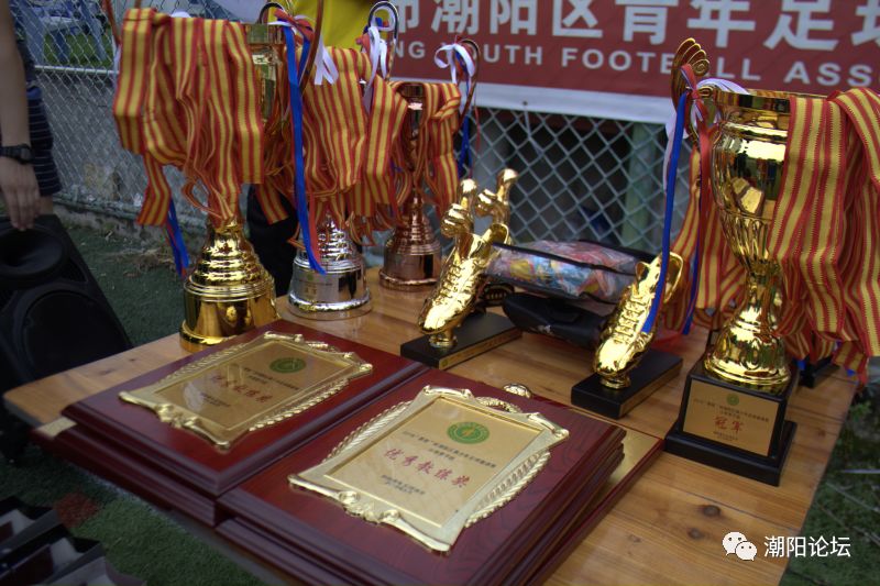 摩洛哥选手雄姿英发场上称雄的简单介绍 摩洛哥选手雄姿英发场上称雄的简单介绍