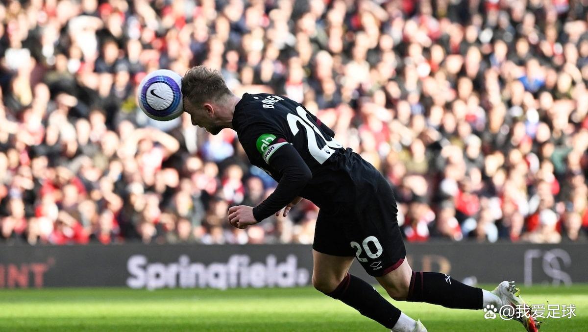 曼联客场战平,埃弗顿憾负惊险脱险 曼联客场战平,埃弗顿憾负惊险脱险