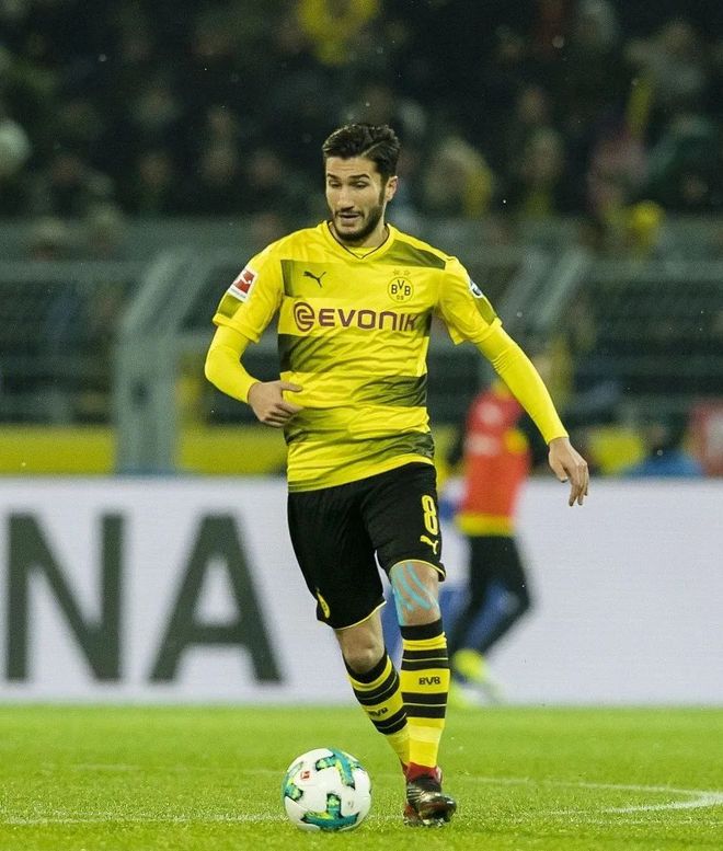 关于斯图加特遭遇失利,前途仍不明朗!的信息 关于斯图加特遭遇失利,前途仍不明朗!的信息