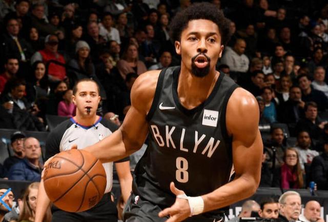 越南球队遗憾落败,未能晋级下一轮 越南球队遗憾落败,未能晋级下一轮