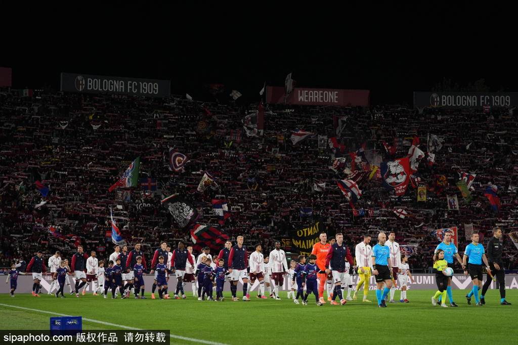 包含精彩对决震撼来袭，球迷乐不可支的词条