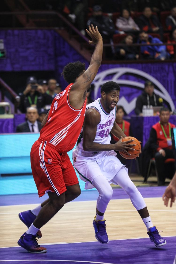 关于梅斯客场不敌朗斯，遭遇两连败的信息