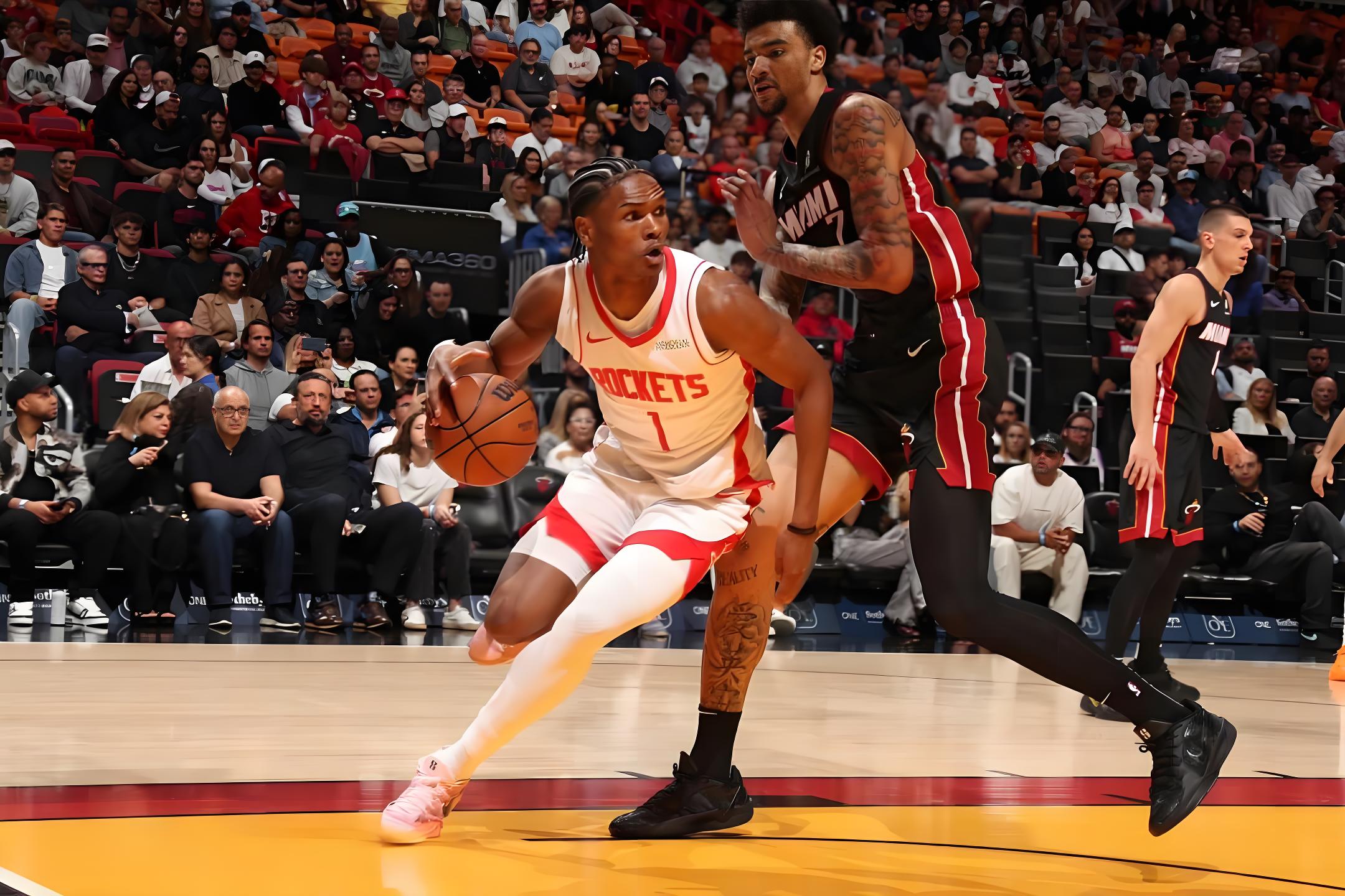 关于热火主场大胜活塞，取得开门红的信息