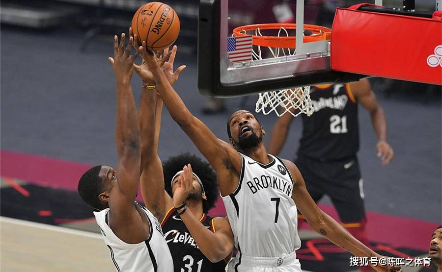 瓦伦西亚遭遇两连败，保级形势严峻的简单介绍