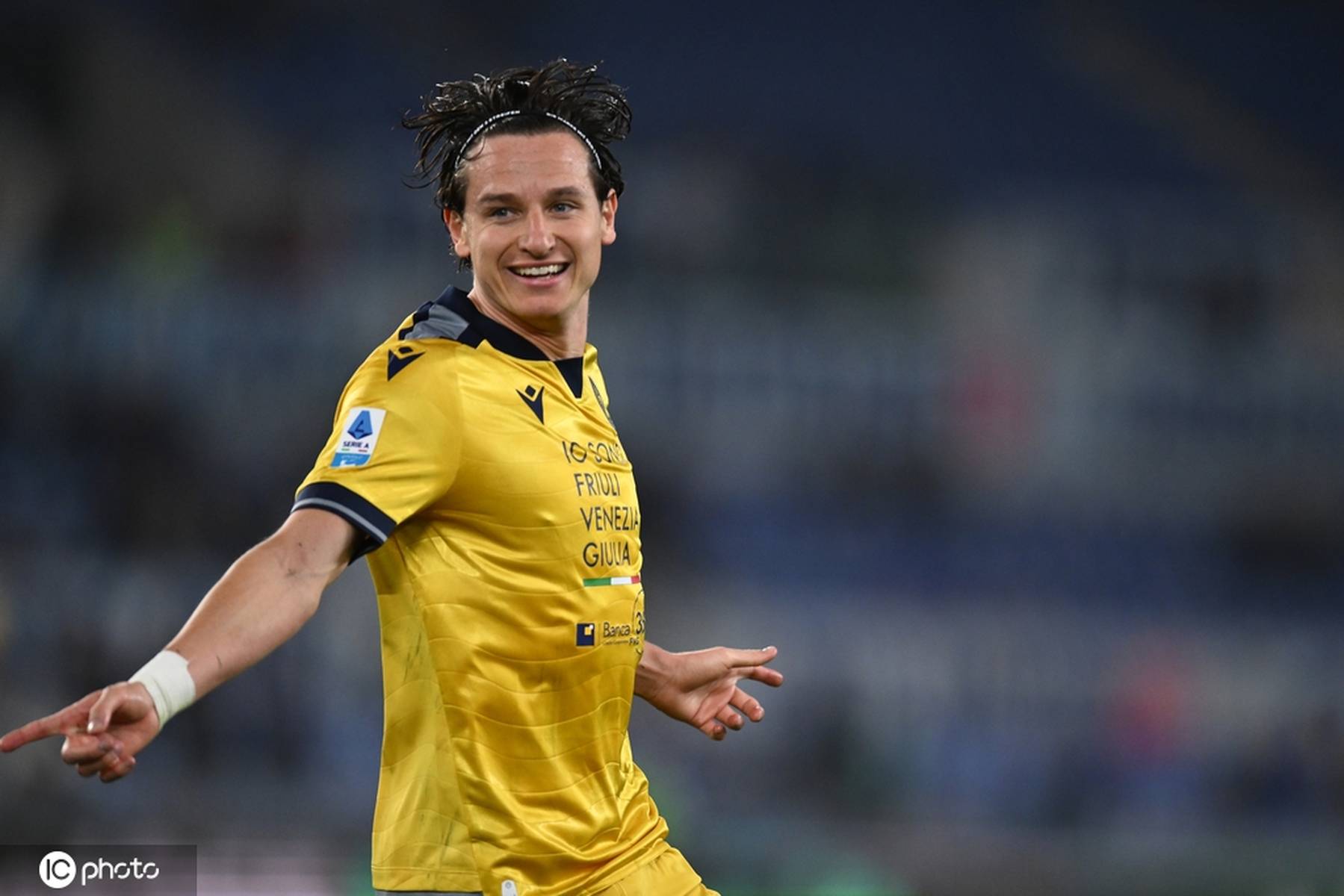 包含拉齐奥主场大胜乌迪内斯，豪取联赛三连胜的词条